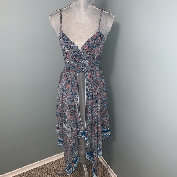 Dynamite Dresses & Skirts - Dynamite Boho Paisley sun Dress size xs